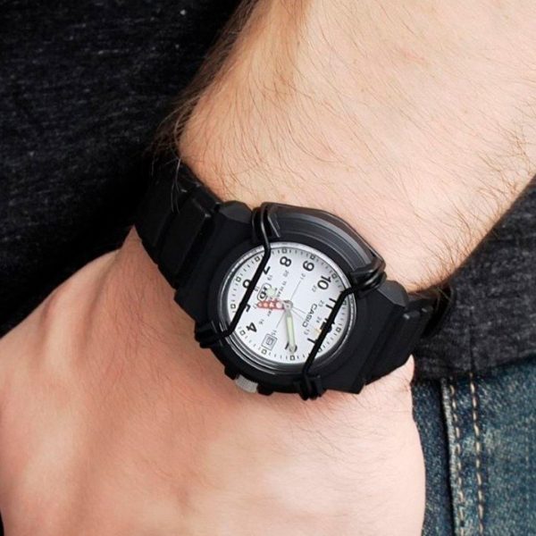 Casio – Cadran blanc – Avec dateur sur 3h – Bracelet en silicone noir – HDA-600B-7BV