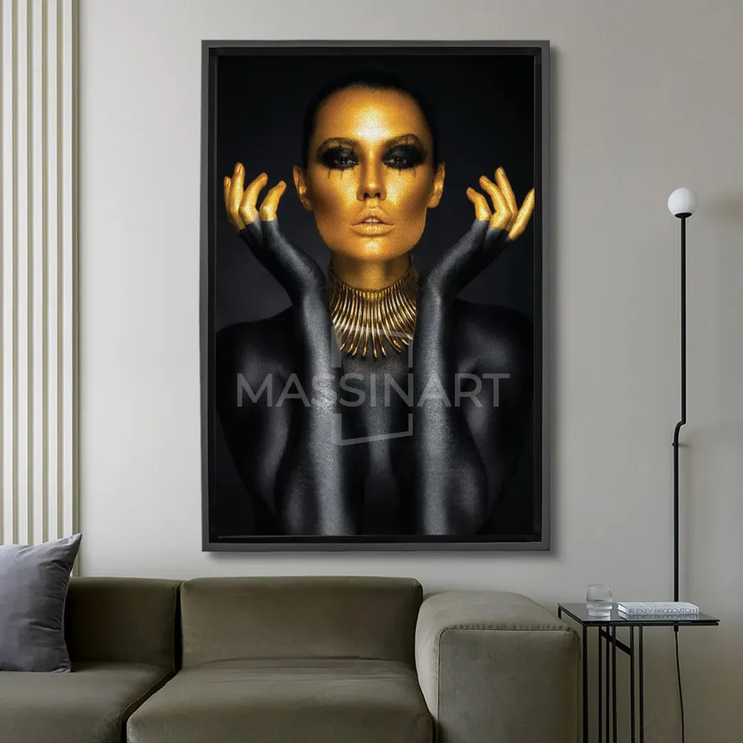 Fashion Glamour in Black and Gold