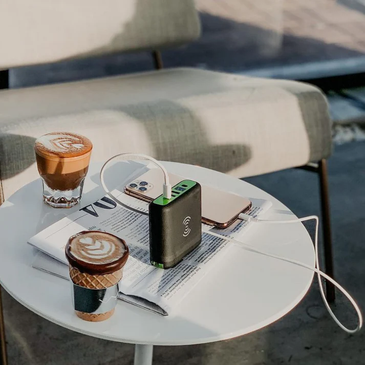 Goui Mbala Chargeur Sans Fil +Power Bank 8000 mAh Qi + Chargeur mural