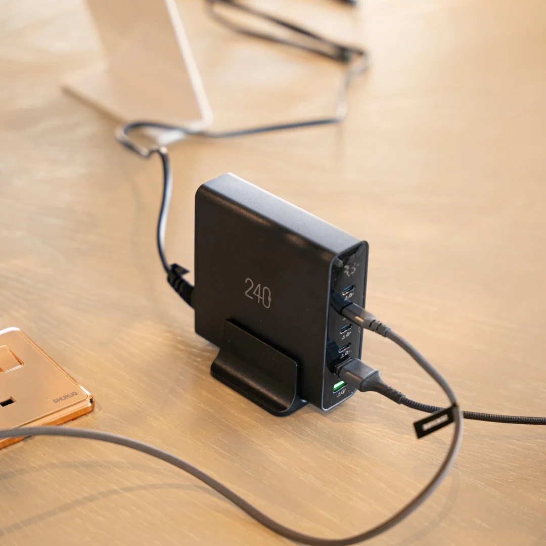 Goui GAN 240 Chargeur Bureau – Prise EU