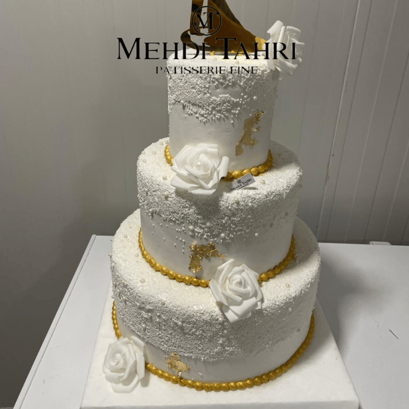 Gâteau d’anniversaire Blanc de Roses