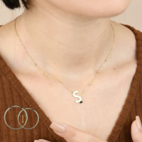 Collier alphabet en Or 18K
