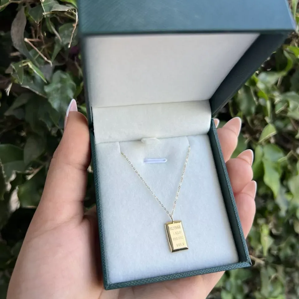 Collier en alliage d’or 18 carats