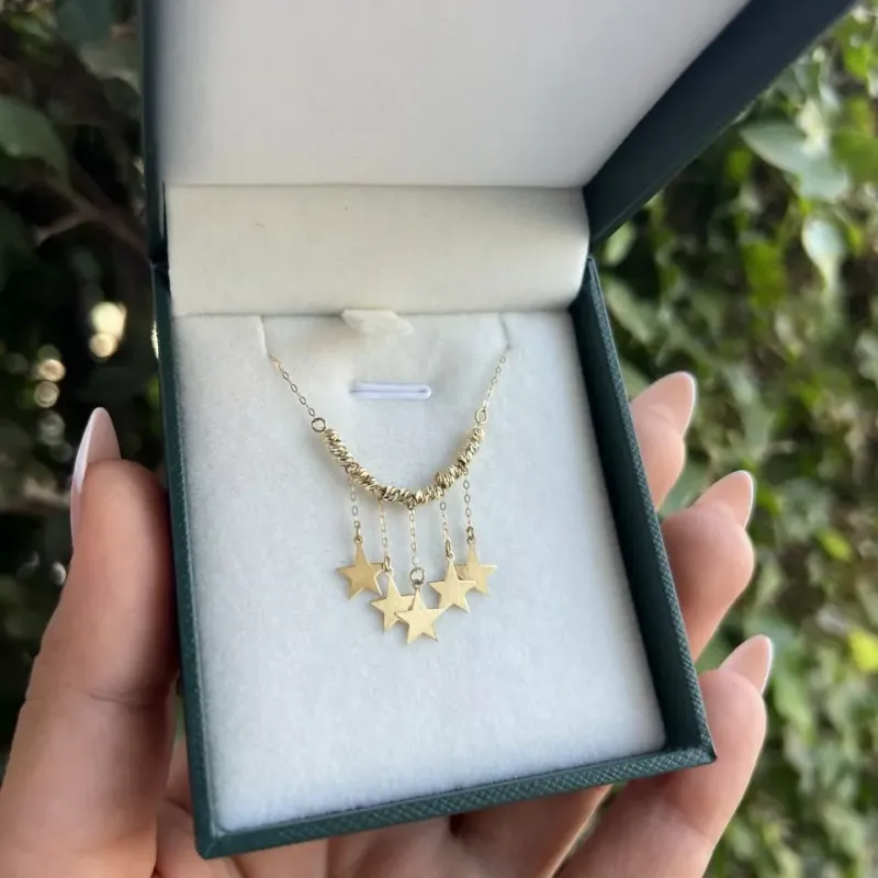 Collier étoiles en or 18 carats