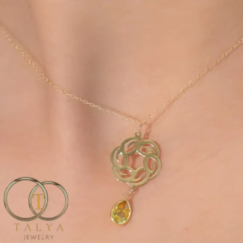 Collier Fleur Brillé En Or 18K