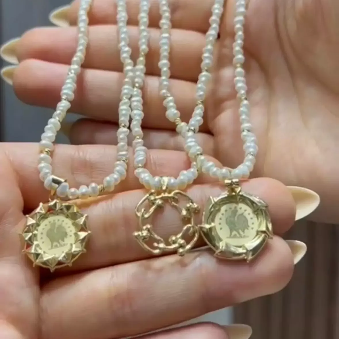 Collier jouhar les balles 18k