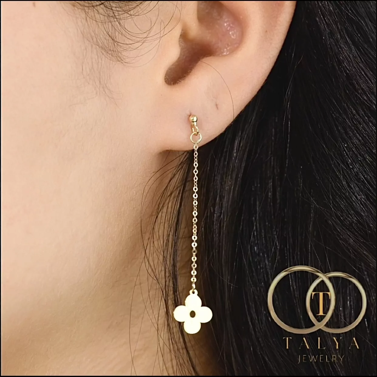 Boucles van cleef En Or 18K
